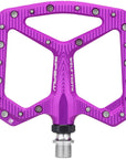 Pedales de aluminio Wolf Tooth Ripsaw - Plataforma de aluminio de 9/16" (morado ultravioleta)