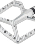 Pedales de aluminio Wolf Tooth Ripsaw - Plataforma de aluminio de 9/16", color negro y plateado