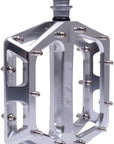 Pedales DMR Vault - Plataforma de aluminio de 9/16", color plateado