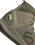 Zapatillas planas Five Ten Trailcross Mid Pro para hombre: verde órbita/negro núcleo/lima pulso 11.5