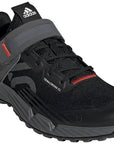 Zapatillas de trailcross de montaña Five Ten para mujer, color negro/gris tres/rojo, talla 8.5