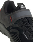 Zapatillas de trailcross de montaña Five Ten para hombre, color negro/gris tres/rojo 7