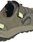 Zapatillas de trailcross de montaña Five Ten para hombre, color verde órbita/carbono/negro núcleo 7