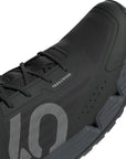Zapatillas Trailcross LT para mujer, color negro/gris uno/gris seis, talla 9.5