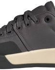 Zapatillas de lona Five Ten Freerider Pro para hombre, color carbón/carbón/avena 7