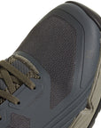 Zapatillas planas Five Ten Trailcross XT para hombre: gris seis/negro núcleo/oliva Strata 13