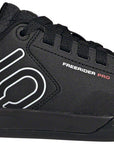 Zapatillas planas Five Ten Freerider Pro para hombre, color negro básico/blanco FTWR/blanco FTWR, talla 6.5