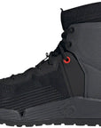 Zapatillas planas Five Ten Trailcross Mid Pro para hombre, color negro/gris dos/rojo solar 12