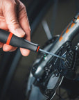 Destornillador de punta plana Feedback Sports de 3 mm con tapa de manivela