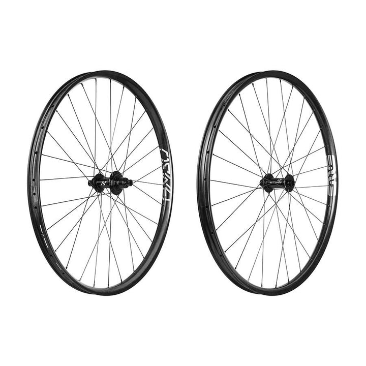 Juego de ruedas ENVE AM30 29/622 Orificios: Delantero: 28 Trasero: 28 Delantero: 15 mm Trasero: 12 mm Delantero: 110 Trasero: 148 Disco Center Lock Shimano Micro Spline Set