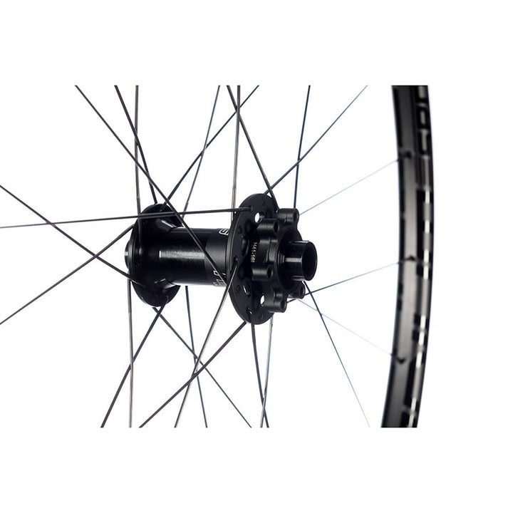 Stans No Tubes Podium SRD Wheel Front 29 / 622 Holes: 24 15mm TA 110mm Boost Disc IS 6-bolt