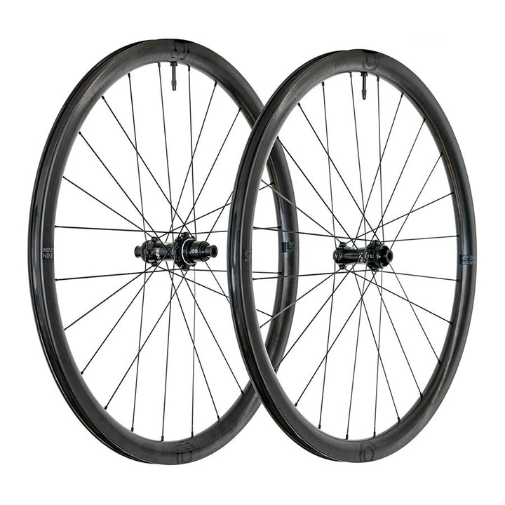 Rueda delantera y trasera Industry Nine Solix SL i9 35 700C / 622 Orificios: F: 24 R: 24 F: 12 mm R: 12 mm F: 100 R: 142 Disco Center Lock Shimano Road 11 Set