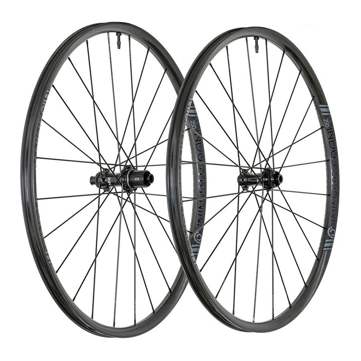 Rueda delantera y trasera Industry Nine Solix G UL250c 700C/622 Orificios: Delantero: 24 Trasero: 24 Delantero: 12 mm Trasero: 12 mm Delantero: 100 Trasero: 142 Disco Center Lock Shimano Road 11 Set