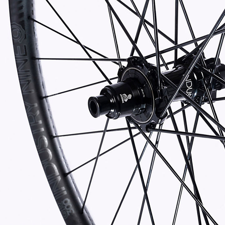 Rueda trasera Industry Nine Hydra 2 Grade S 29/622 Orificios: 32 12 mm TA 148 mm Disco IS 6 tornillos SRAM XD