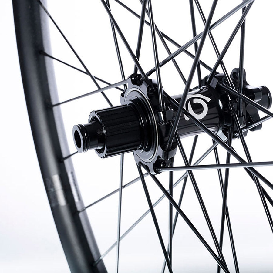 Industry Nine Hydra 2 Enduro Wheel Rear 29'' / 622 Holes: 32 12mm TA 157mm Disc IS 6-bolt SRAM XD