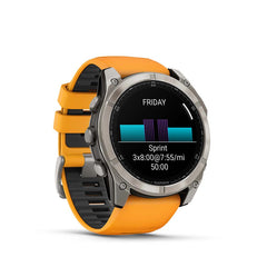 Reloj Garmin Fenix ​​8 AMOLED Zafiro de 51 mm. Color del reloj: Titanio. Correa: Naranja/Grafito - Silicona.