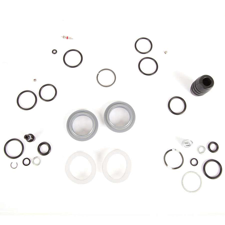El kit de servicio completo RockShox Sektor Gold incluye sellos de amortiguador de aire individual y hardware
