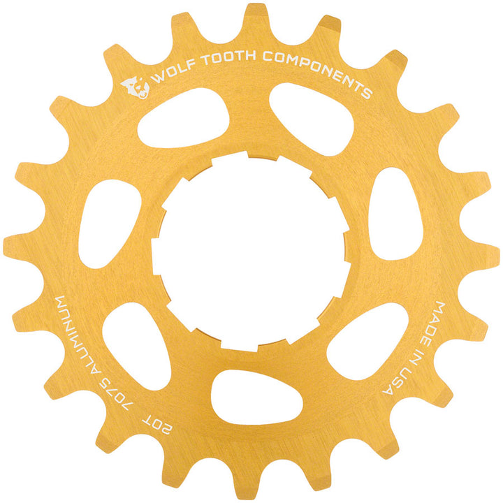 Piñón de aluminio Wolf Tooth de una sola velocidad - 20 dientes, compatible con cadenas de 3/32", dorado