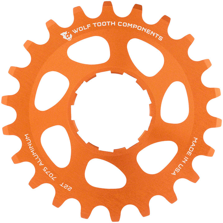 Piñón de aluminio Wolf Tooth de una sola velocidad - Compatible con cadenas de 3/32" (22 dientes), color naranja