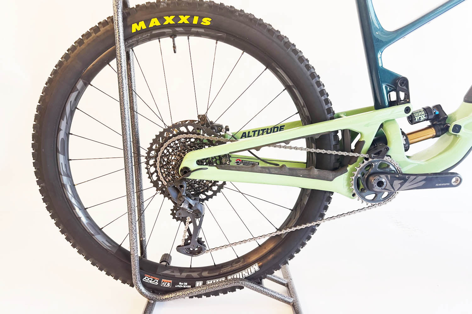 2024 Rocky Mountain Altitude Custom Build (Demo | RD260702)