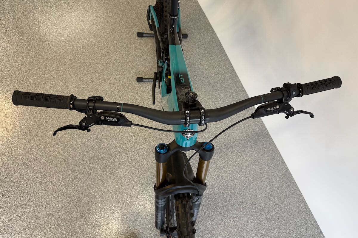 2026 Yeti LTe T3 X0 Transmission (Display | YDM251181 )