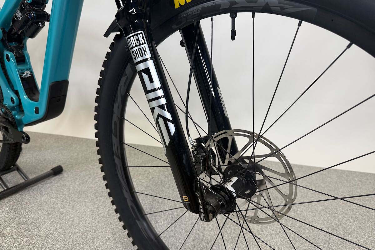 2025 Yeti SB120 LR T3 X0 Transmission (Display | YDM251159 )