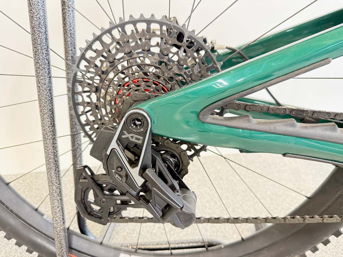 2025 Yeti SB140 LR T3 X0 Transmission (Display | YDM251158)