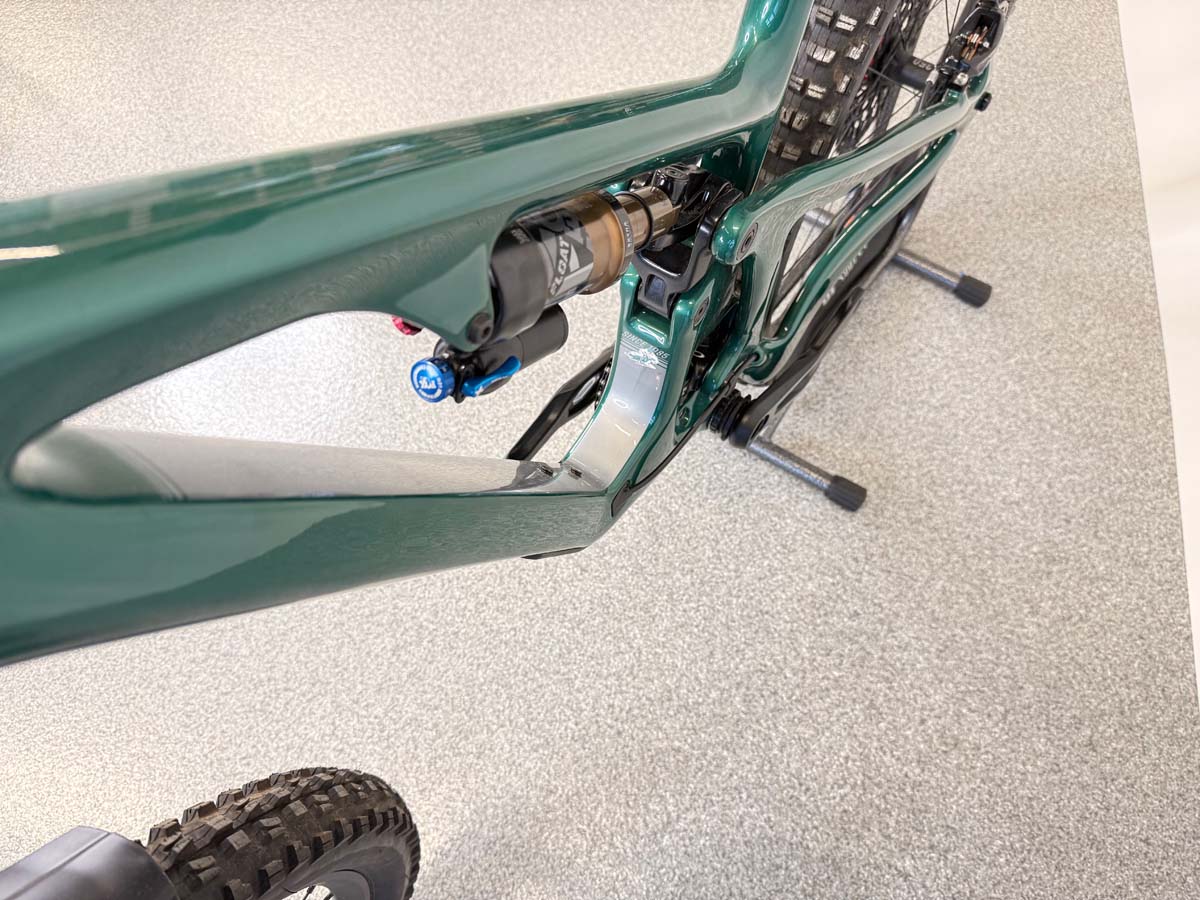 2025 Yeti SB140 LR T3 X0 Transmission (Display | YDM251158)