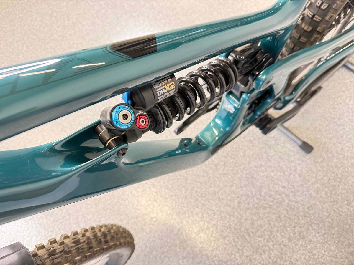 2025 Yeti SB165 T3 X0 Transmission  (Media | YDM251163)