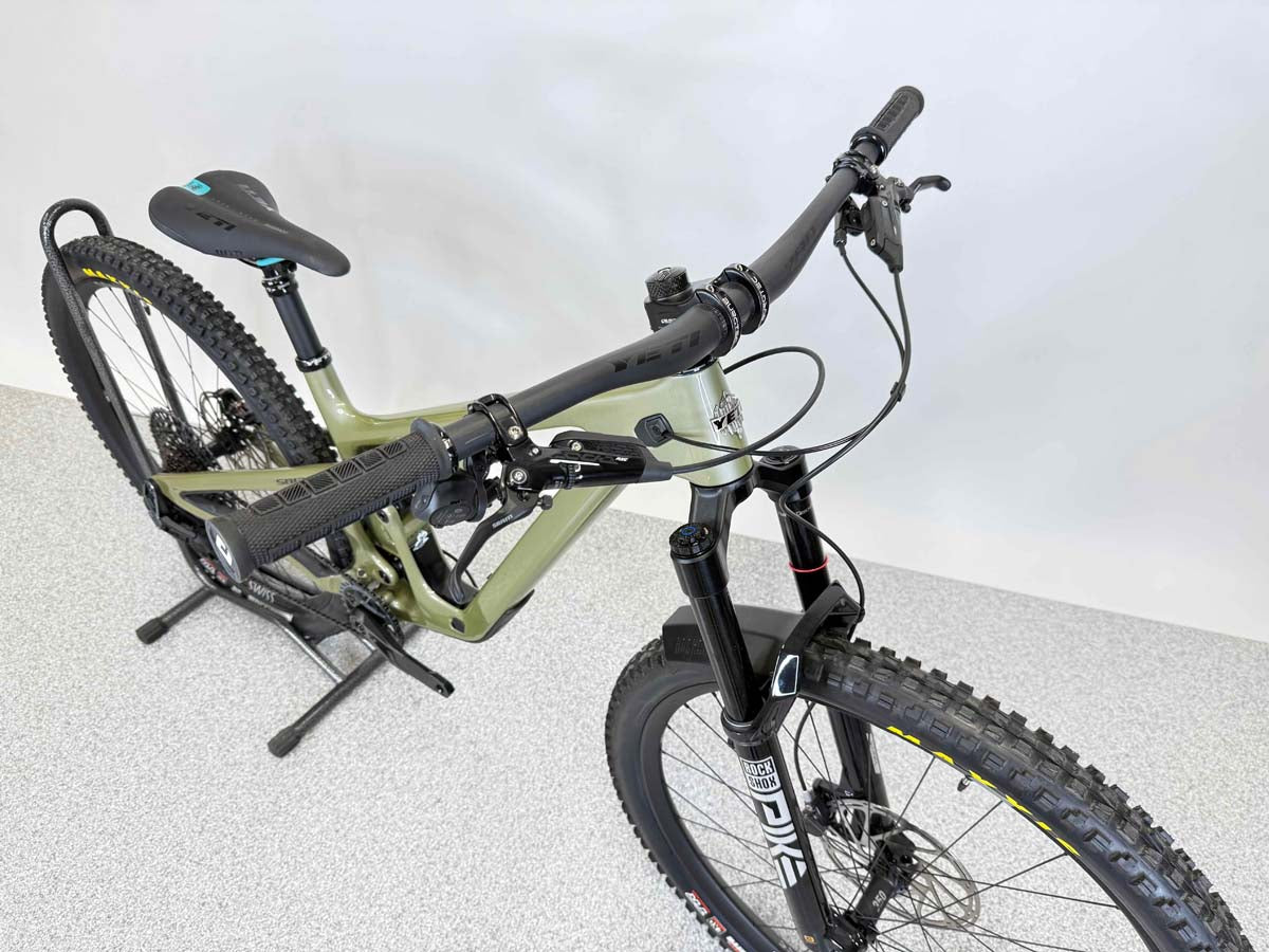 2025 Yeti SB120 LR T3 X0 Transmission (Display | YDM251161 )