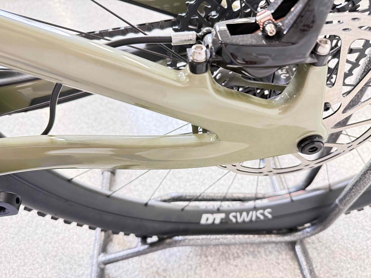 2025 Yeti SB120 LR T3 X0 Transmission (Display | YDM251161 )