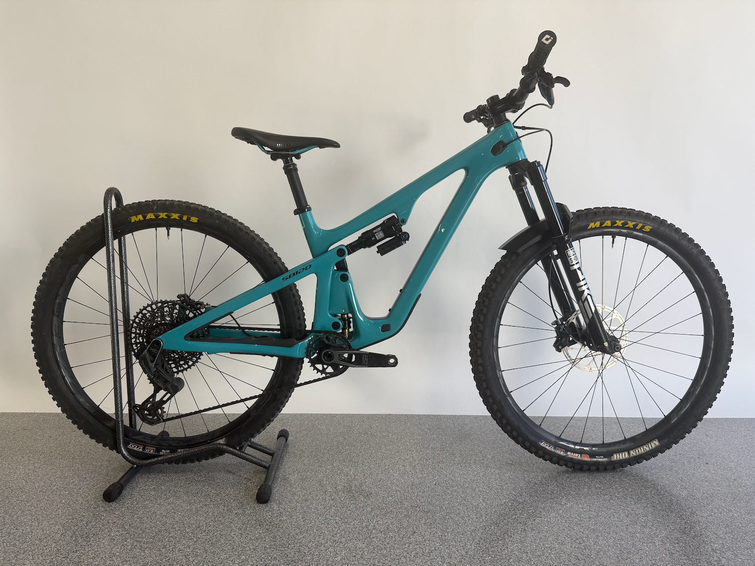 Mountain Bikes | Huge Selection | US Shipping