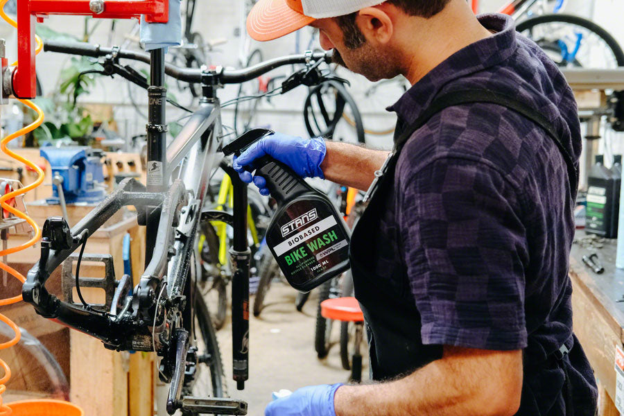 Limpiador de bicicletas de base biológica Stans - 1 L