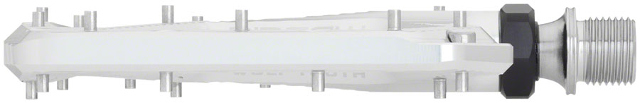 Pedales de aluminio Wolf Tooth Ripsaw - Plataforma de aluminio de 9/16&quot;, color negro y plateado