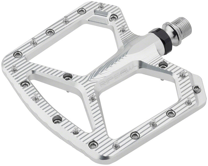 Pedales de aluminio Wolf Tooth Ripsaw - Plataforma de aluminio de 9/16", color negro y plateado