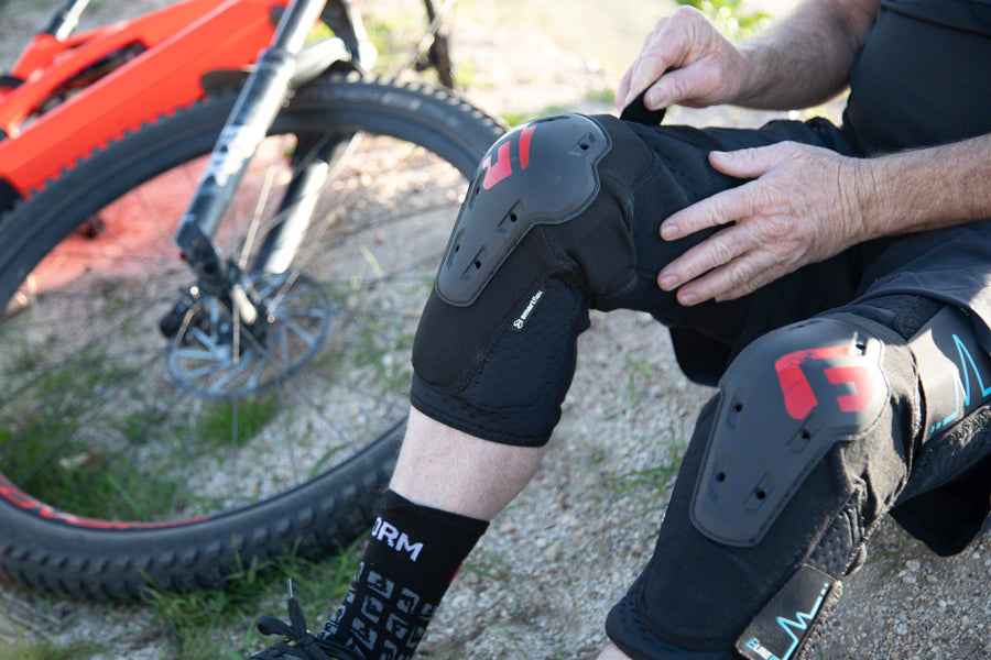 G-Form E-Line Knee Pads - Thumbnail 5