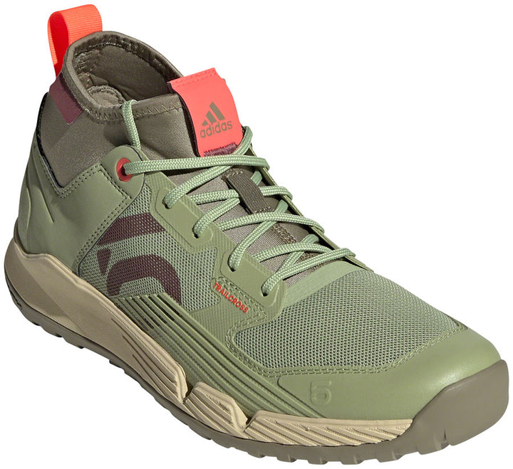 Zapatillas planas Five Ten Trailcross XT para mujer, color lima mágico/carmesí tranquilo/verde órbita, talla 5.5