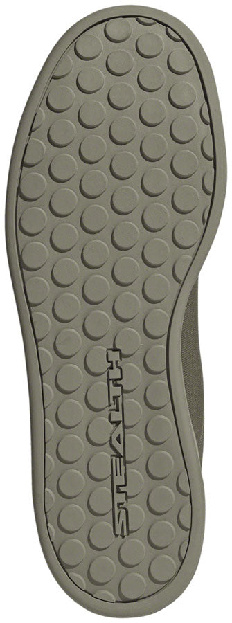 Zapatos planos de lona Five Ten Sleuth Deluxe para hombre, color oliva Focus/negro/verde órbita, talla 6.5