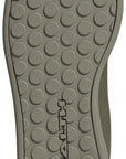 Zapatos planos de lona Five Ten Sleuth Deluxe para hombre, color oliva Focus/negro/verde órbita, talla 6.5