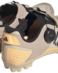 Zapatillas de montaña Five Ten Kestrel BOA Clipless para mujer: color arena, violeta plateado y naranja ácido 7