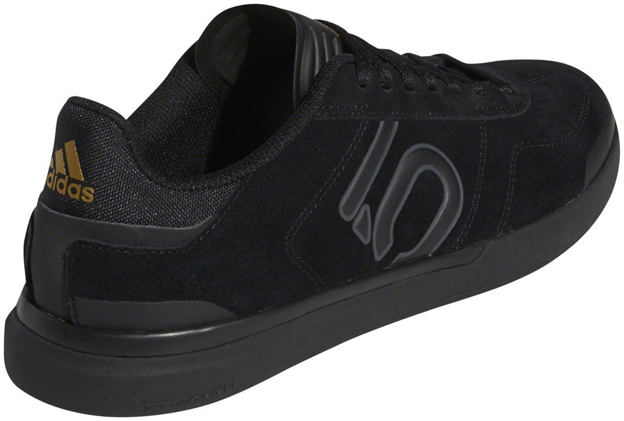 Zapatos planos Five Ten Sleuth DLX para mujer, color negro intenso, gris seis y dorado mate 7