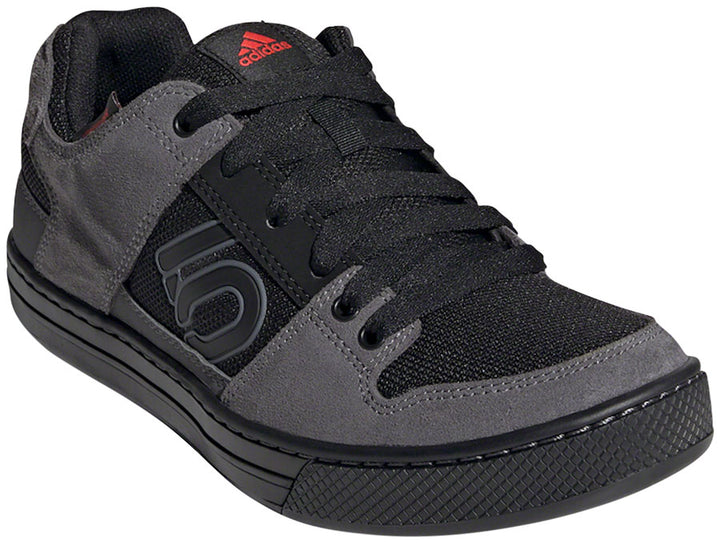 Zapatillas planas Five Ten Freerider para hombre: gris cinco, negro núcleo y gris cuatro, talla 12