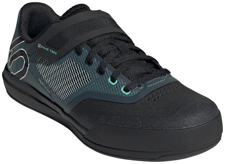 Zapatillas de ciclismo de montaña Five Ten Hellcat Pro para mujer, color negro básico/blanco cristal/gris sólido DGH 10