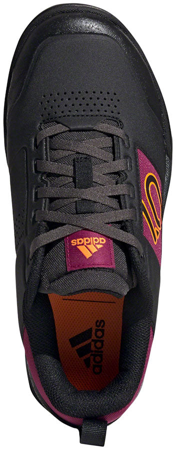 Zapatillas planas Five Ten Impact Pro para mujer en negro intenso, naranja señal y baya potente 7.5