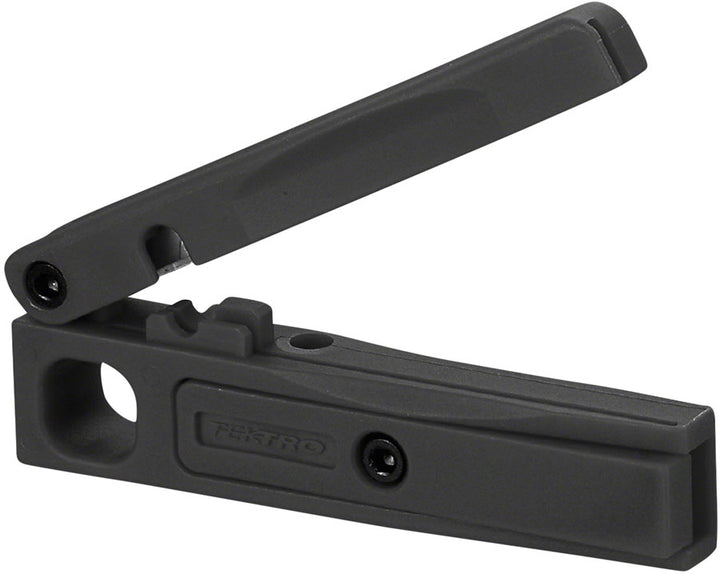 Herramienta de corte para manguera de freno de disco Tektro (prensa de inserción) - Para mangueras de 5,0 mm y 5,5 mm (negro)