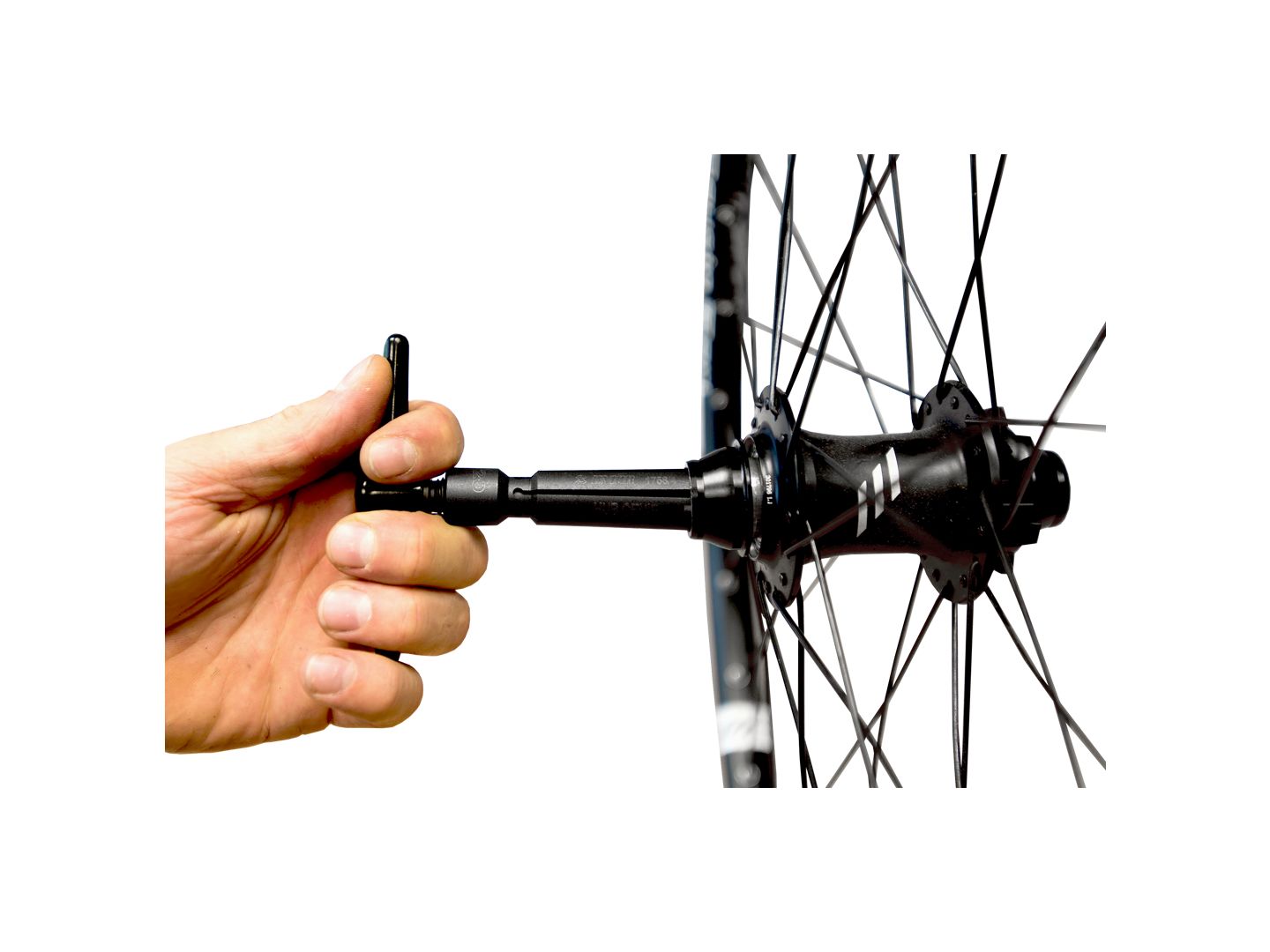 Tool Unior Hub Genie 12 &amp; 15mm Hubs