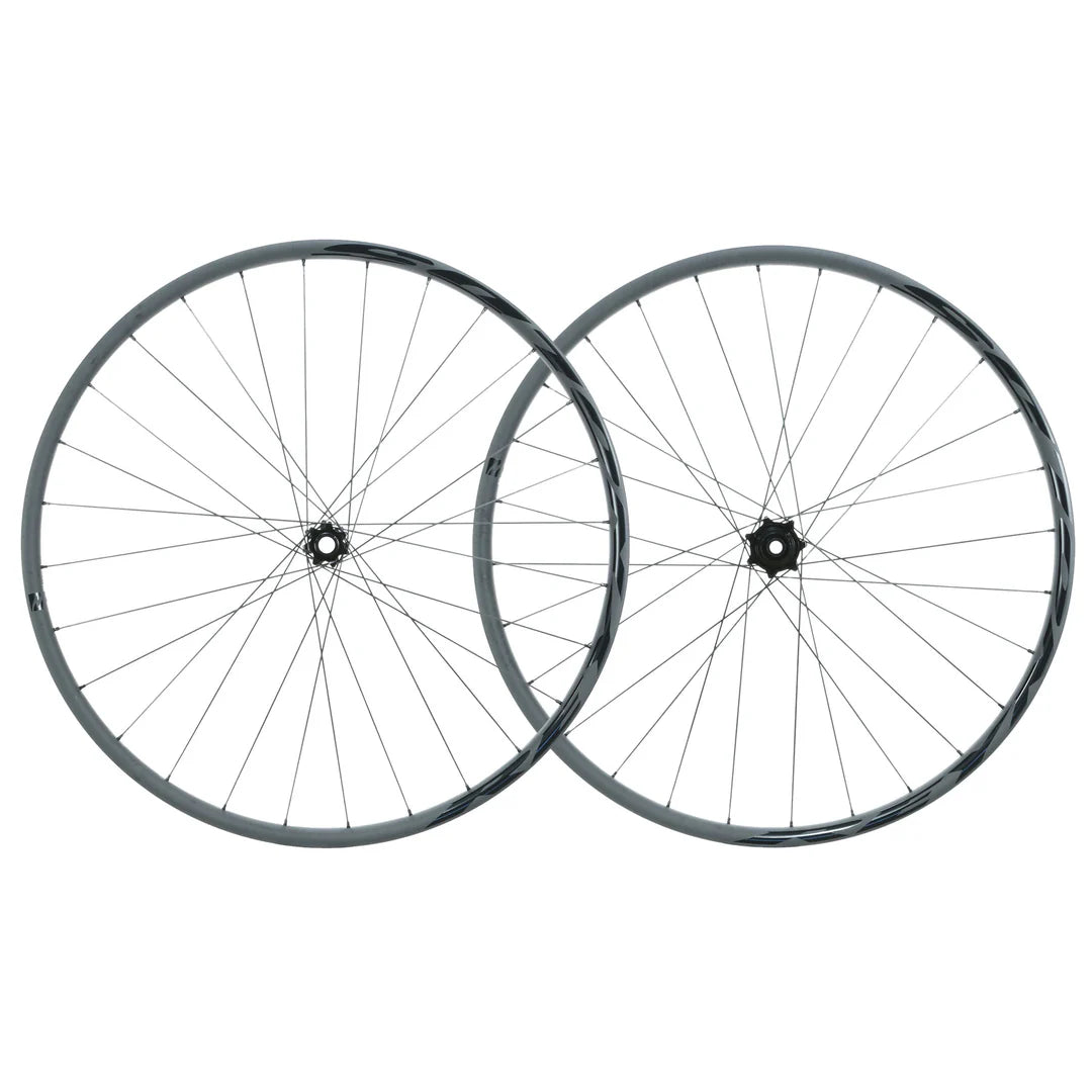 Reynolds Black Label Expert carbon wheelset