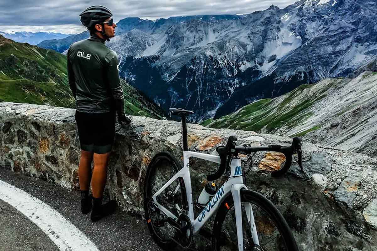 2022 Cipollini Bond Evo Road Bike